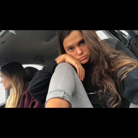 Meet your Posher, Madelyn - Picture 1 of 1